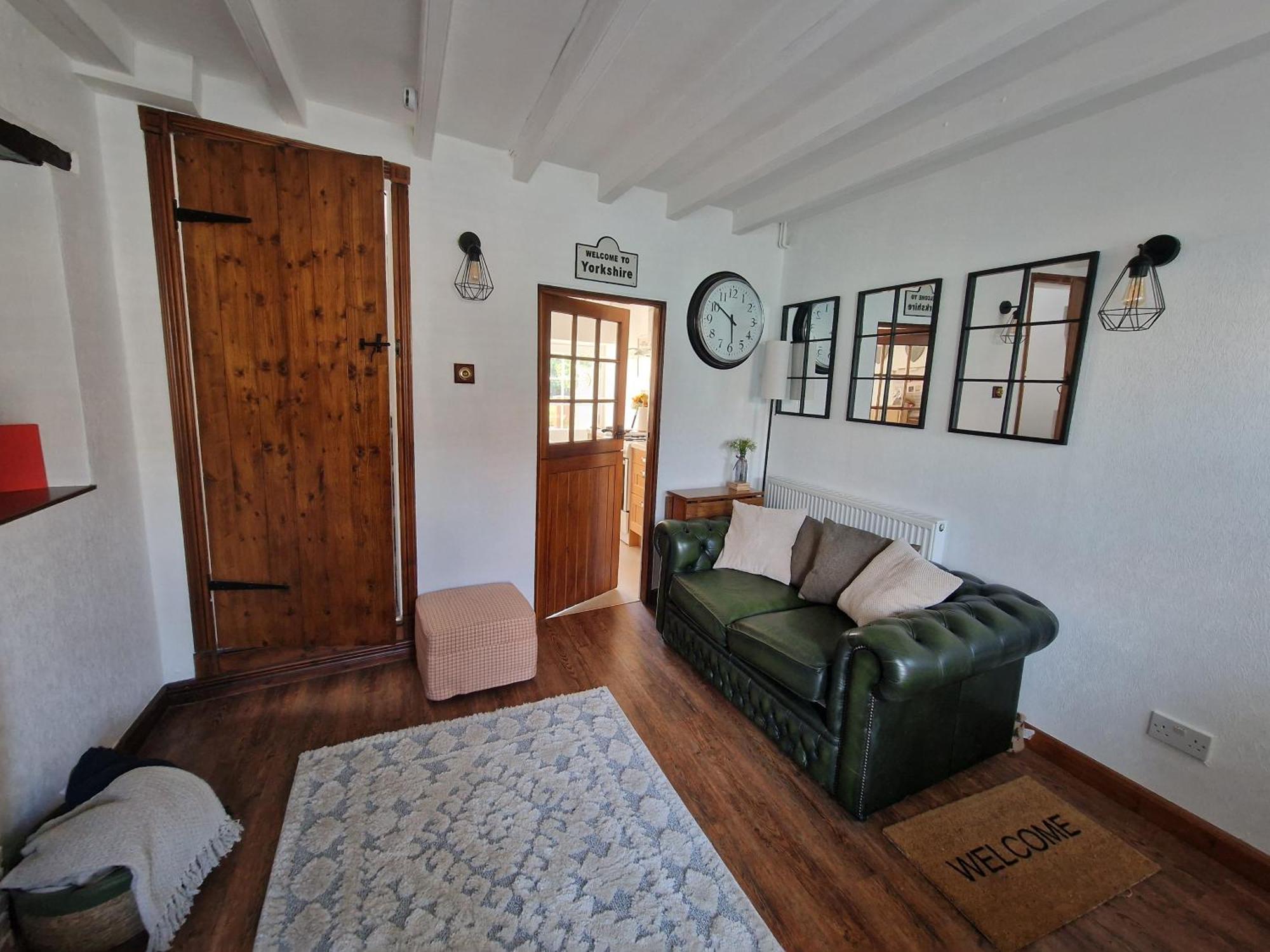 Black Cat Cottage - Central Pickering Grade 2 Listed Cottage Dış mekan fotoğraf
